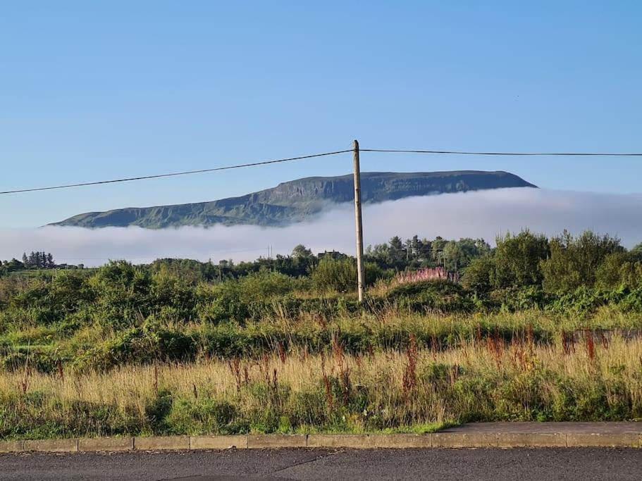 Bundoran Seaside Stays House - Wifi, Large Spacious Home ภายนอก รูปภาพ