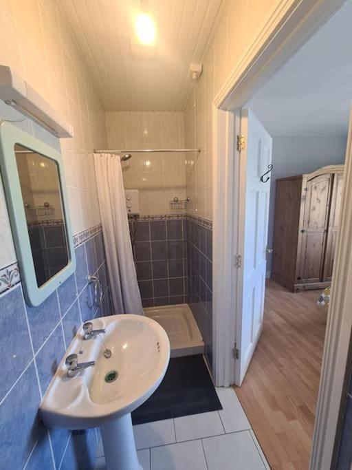 Bundoran Seaside Stays House - Wifi, Large Spacious Home ภายนอก รูปภาพ