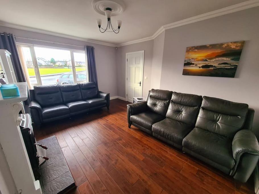 Bundoran Seaside Stays House - Wifi, Large Spacious Home ภายนอก รูปภาพ